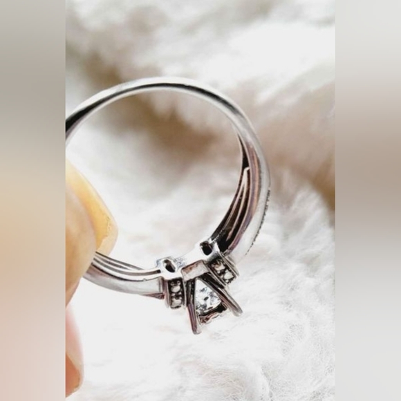 Jared Diamond Sterling Silver Ring Size 7 ✨️ - Picture 4 of 10